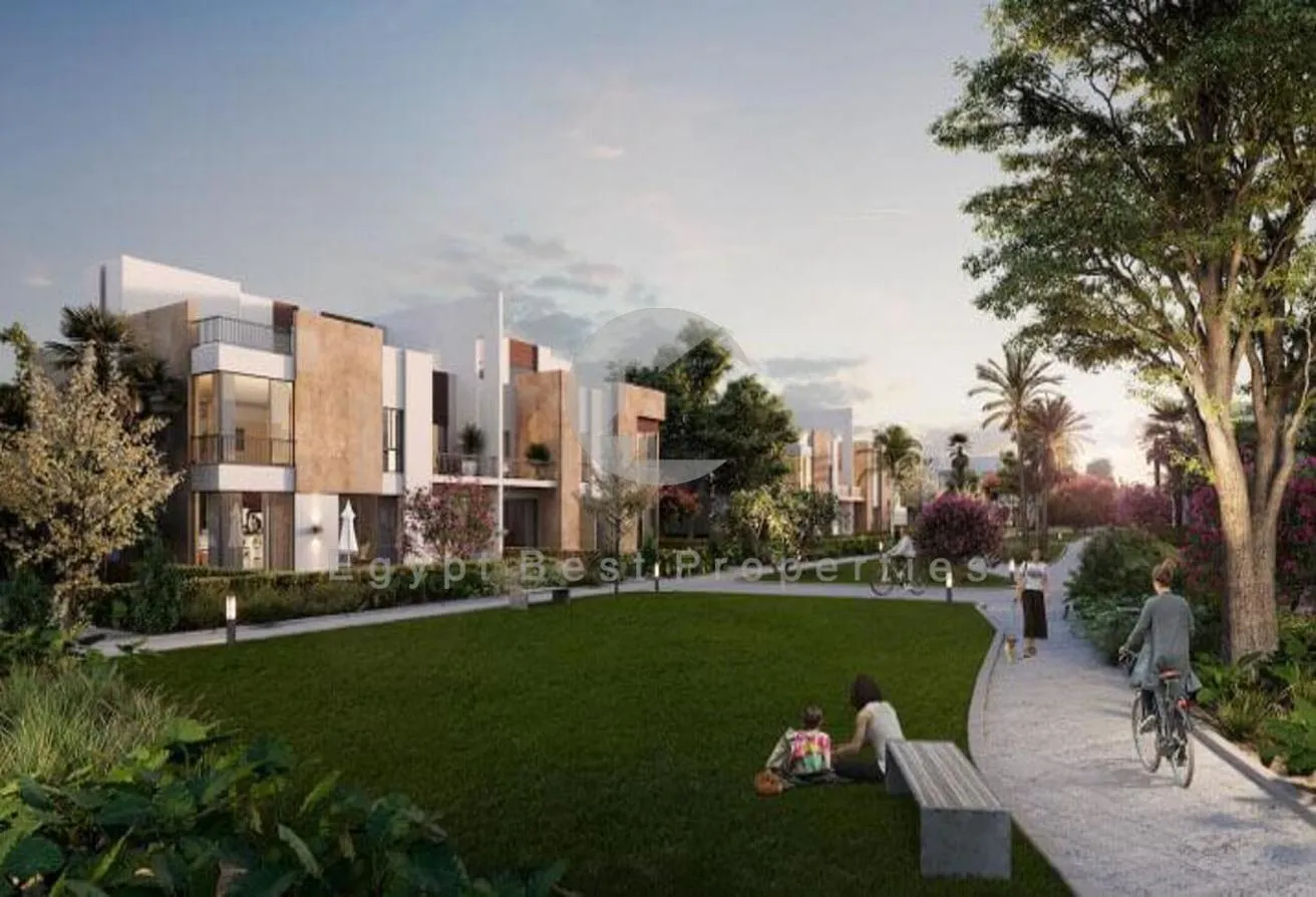 Sale in District 5: Limited Offer Twinhouse in Prime Location For Sale