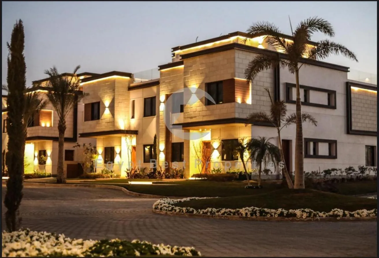 Sale in Azzar: Town house corner prime location hot  price azzar