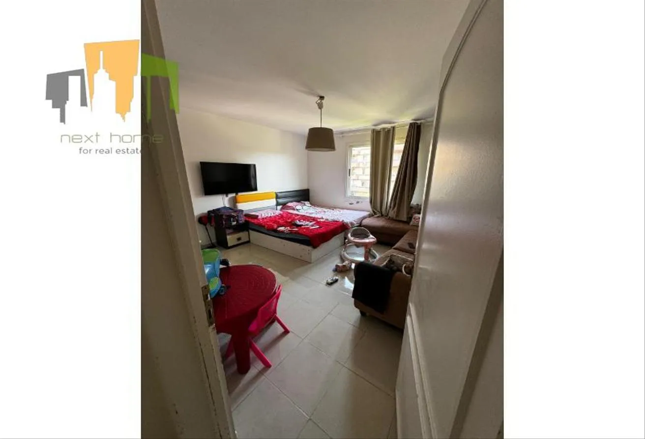 Sale in Rehab City Forth Phase: للبيع بالرحاب شقة 200م بالمرحلة الرابعة دور تانى