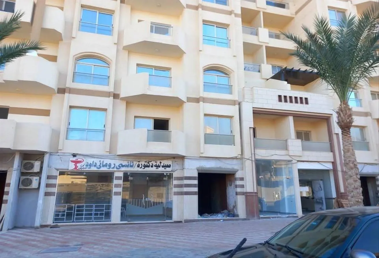 Rent in Florenza Khamsin Resort: For RENT Fully finished shop in Florenza Khamsin