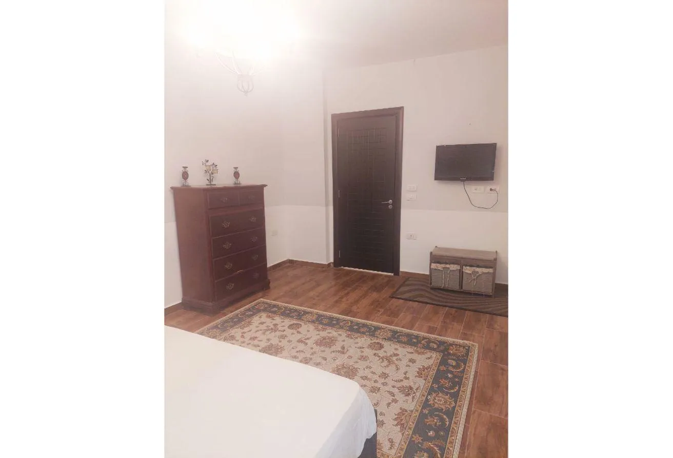 Gallery Image 15