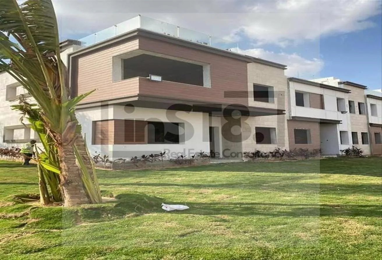 Sale in Azzar: Old price, for sale townhouse corner in Azzar 1