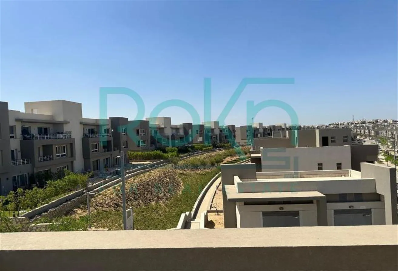 Sale in Etapa: تاون هاوس كورنر للبيع في كومبوند إتابا الشيخ زايد