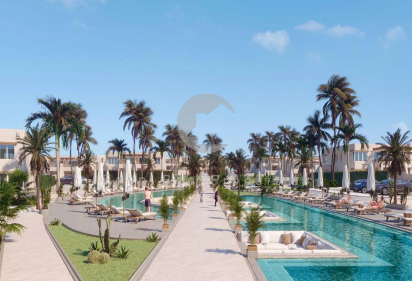 Sale in Hacienda White: Retail North Coast for Sale Hacienda Red