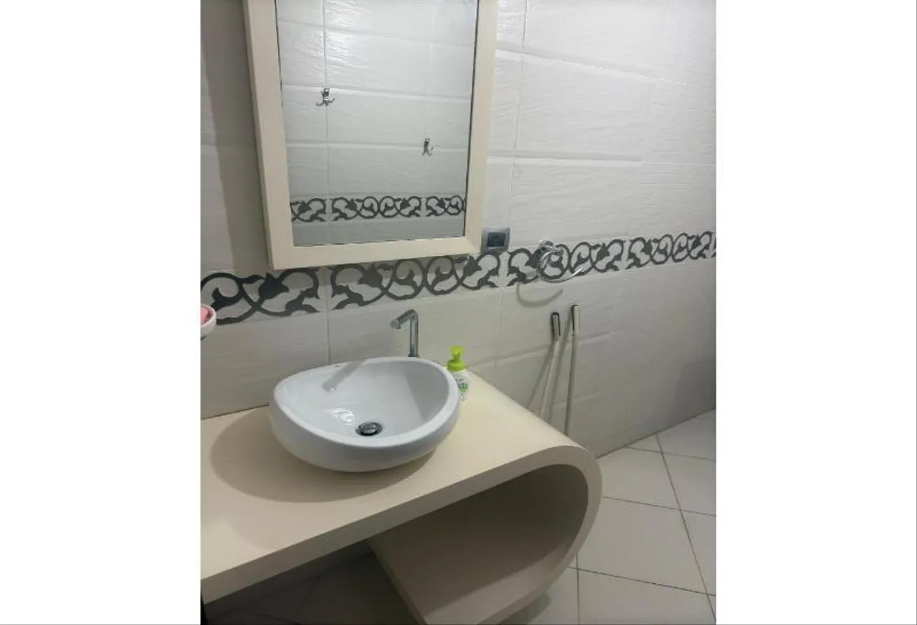 Gallery Image 12