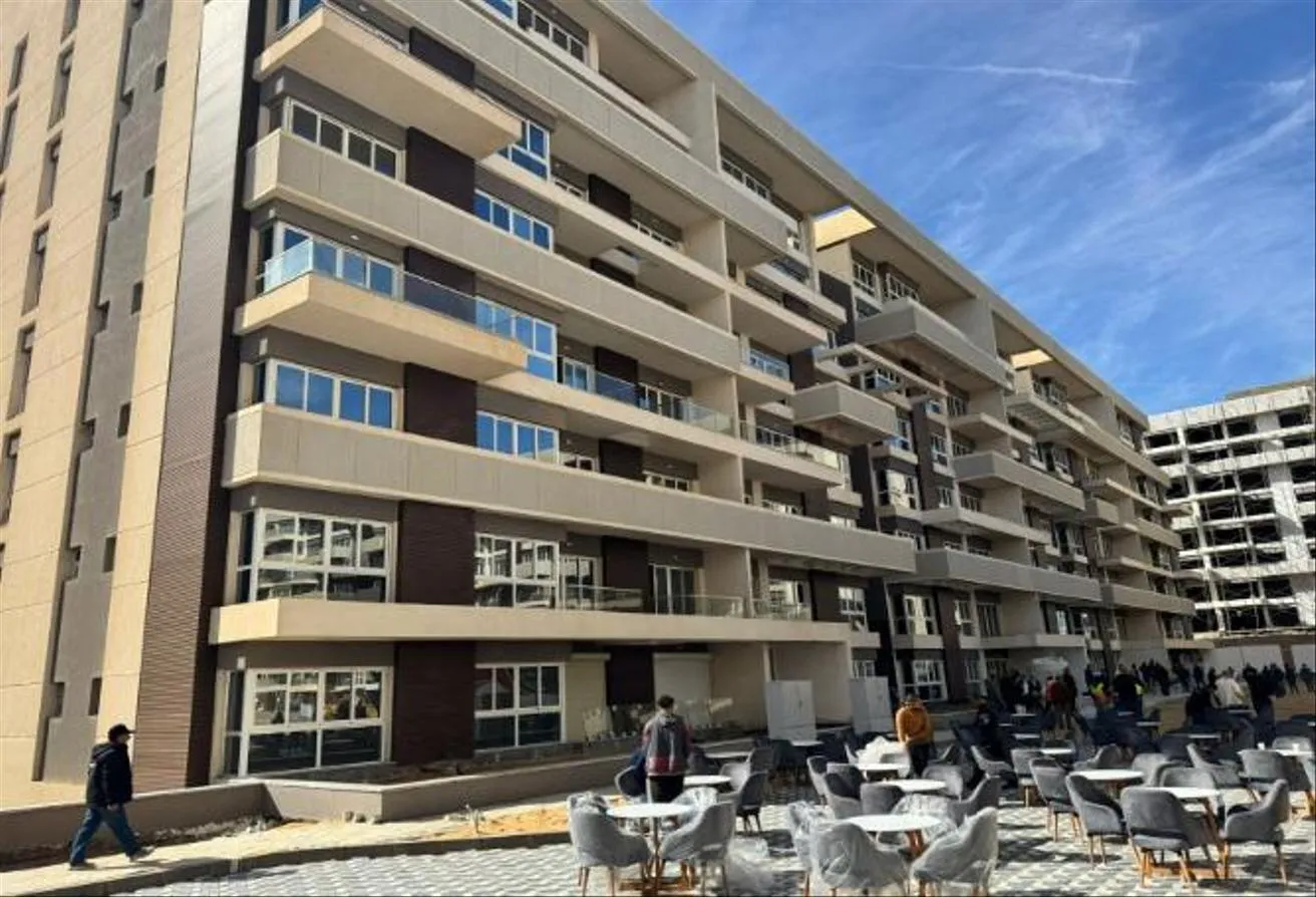 Sale in Scenario: Apartment for sale RTM in the capital with over10Y