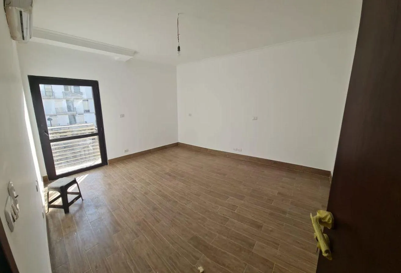 Rent in The Courtyard: Apartment first floor For Rent in Courtyard- Sodic