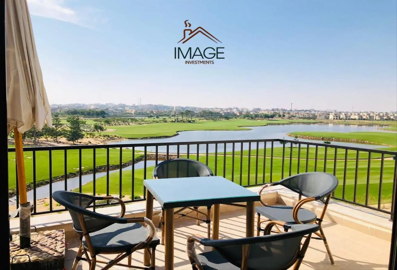 Sale in Marassi: Standalone for sale view golf in Marassi