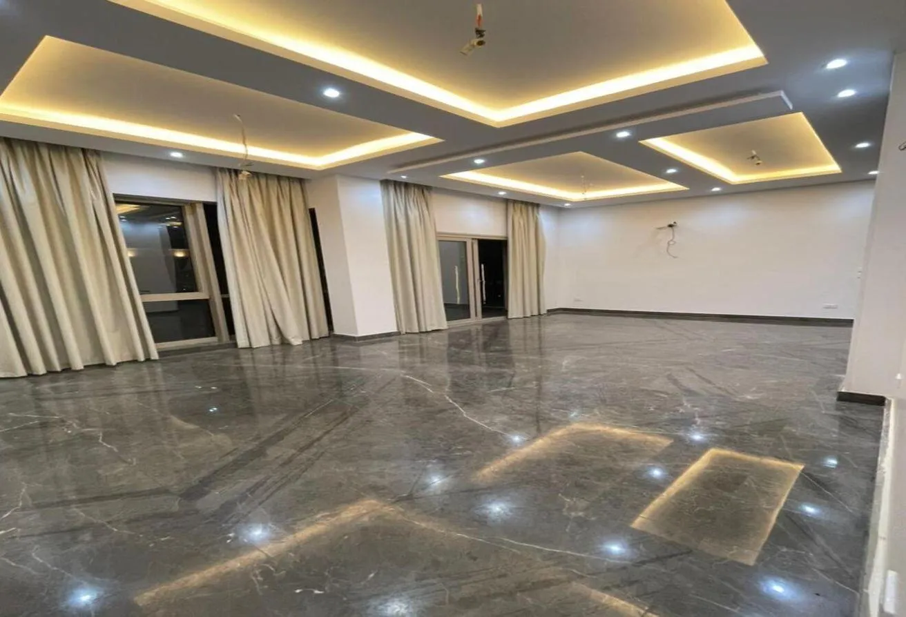 Rent in Galleria Moon Valley: Penthouse for rent in the Fifth Settlement