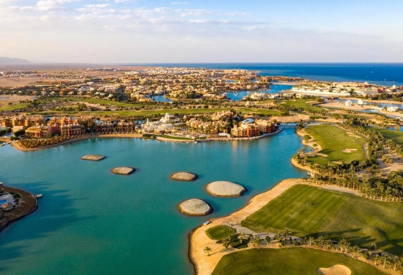 Sale in Shedwan Resort: Panoramic SeaView Own Penthouse Lowest Price 10%DP