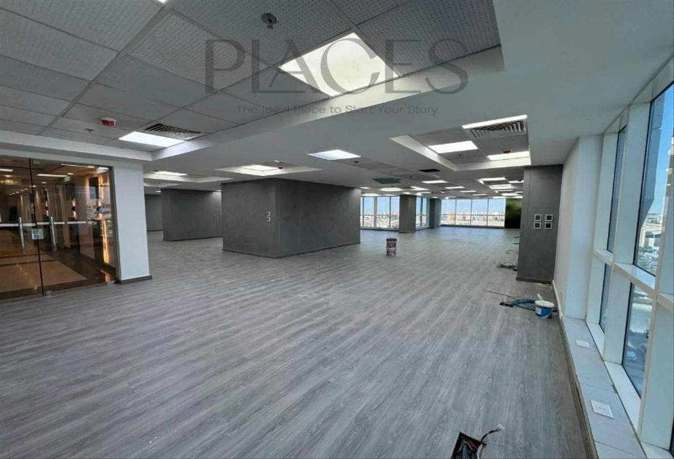 Rent in V90: Office fully finished 120m open space in North 90