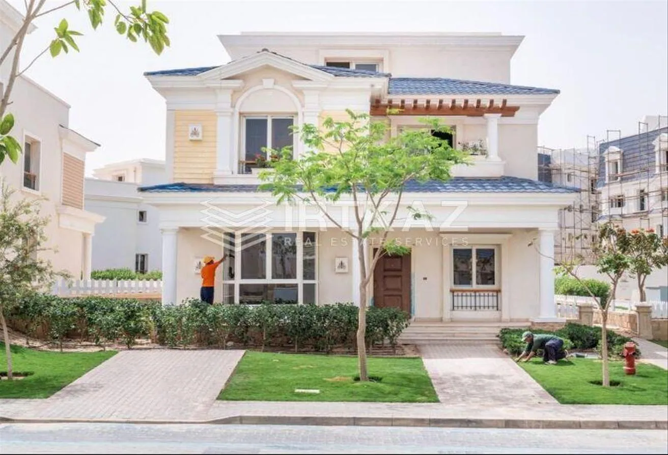 Sale in Mountain View Hyde Park: Town House CORNER ready to move Prime Location