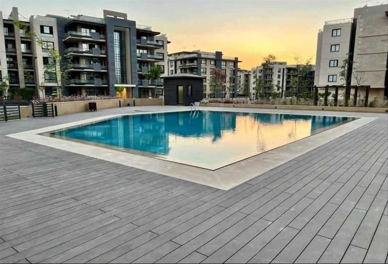 Rent in American University Housing District: Beauty salon for rent in Fifth Settlement, 350 m d