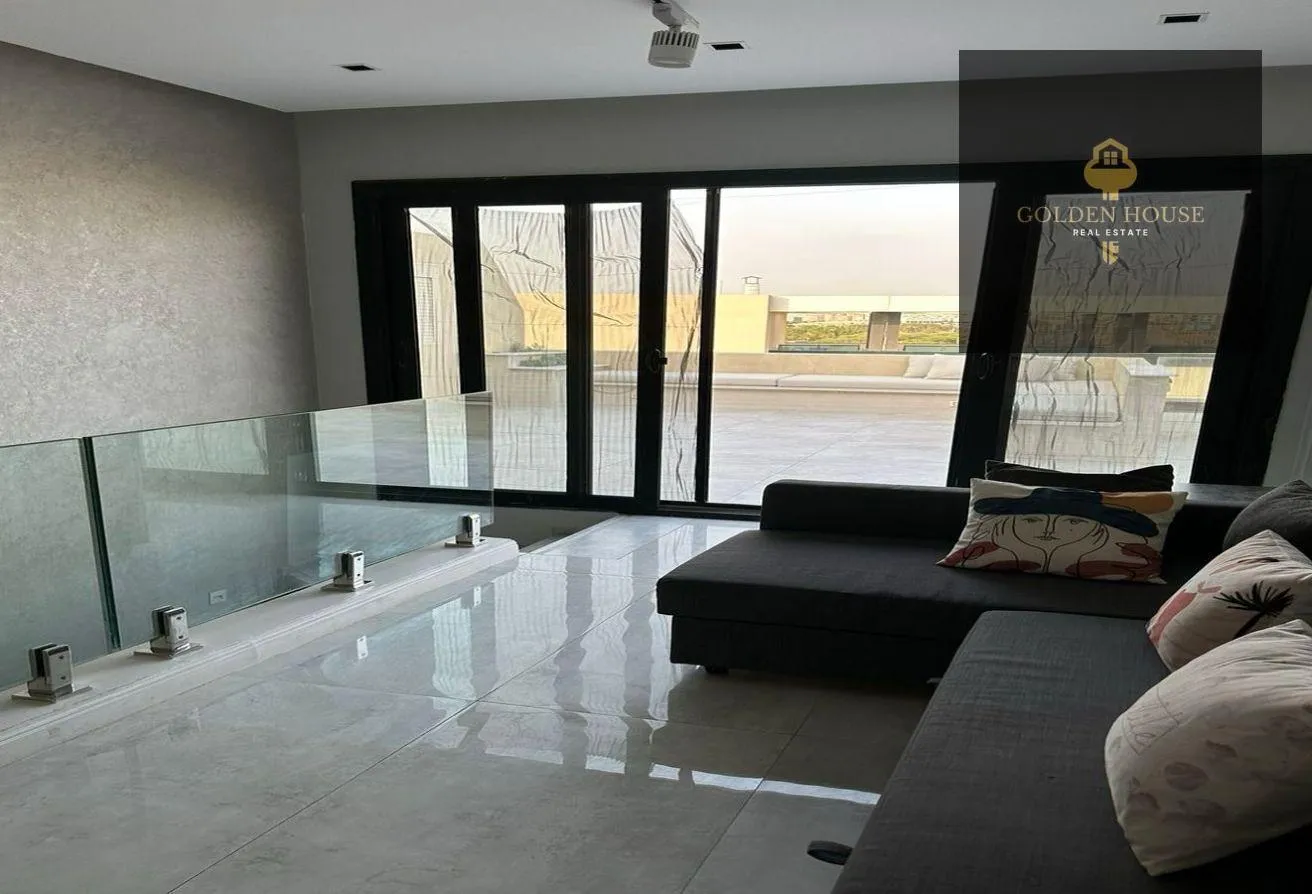 Rent in Midtown: Penthouse Modern furnished for rent in Midtown