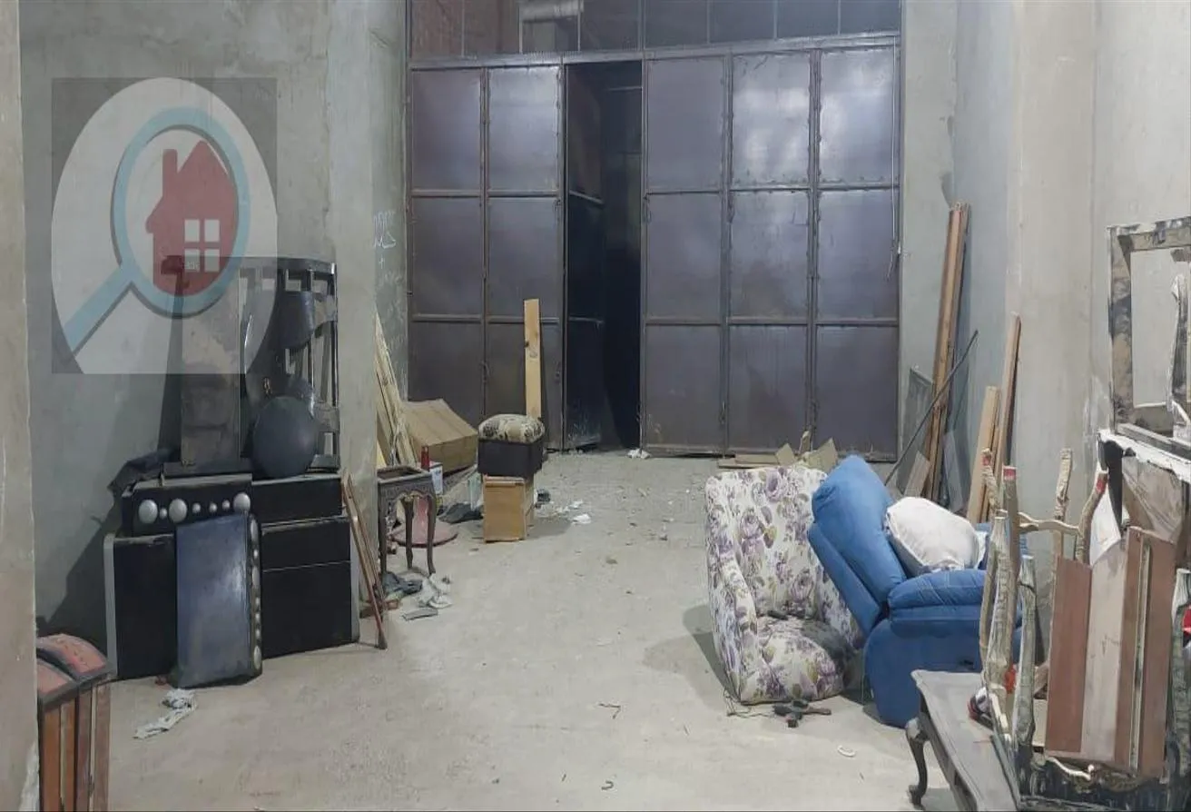 Rent in Mostafa Al Nahas St.: مخزن للايجار مساحة700م بدروم المنطقة التاسعه م نصر