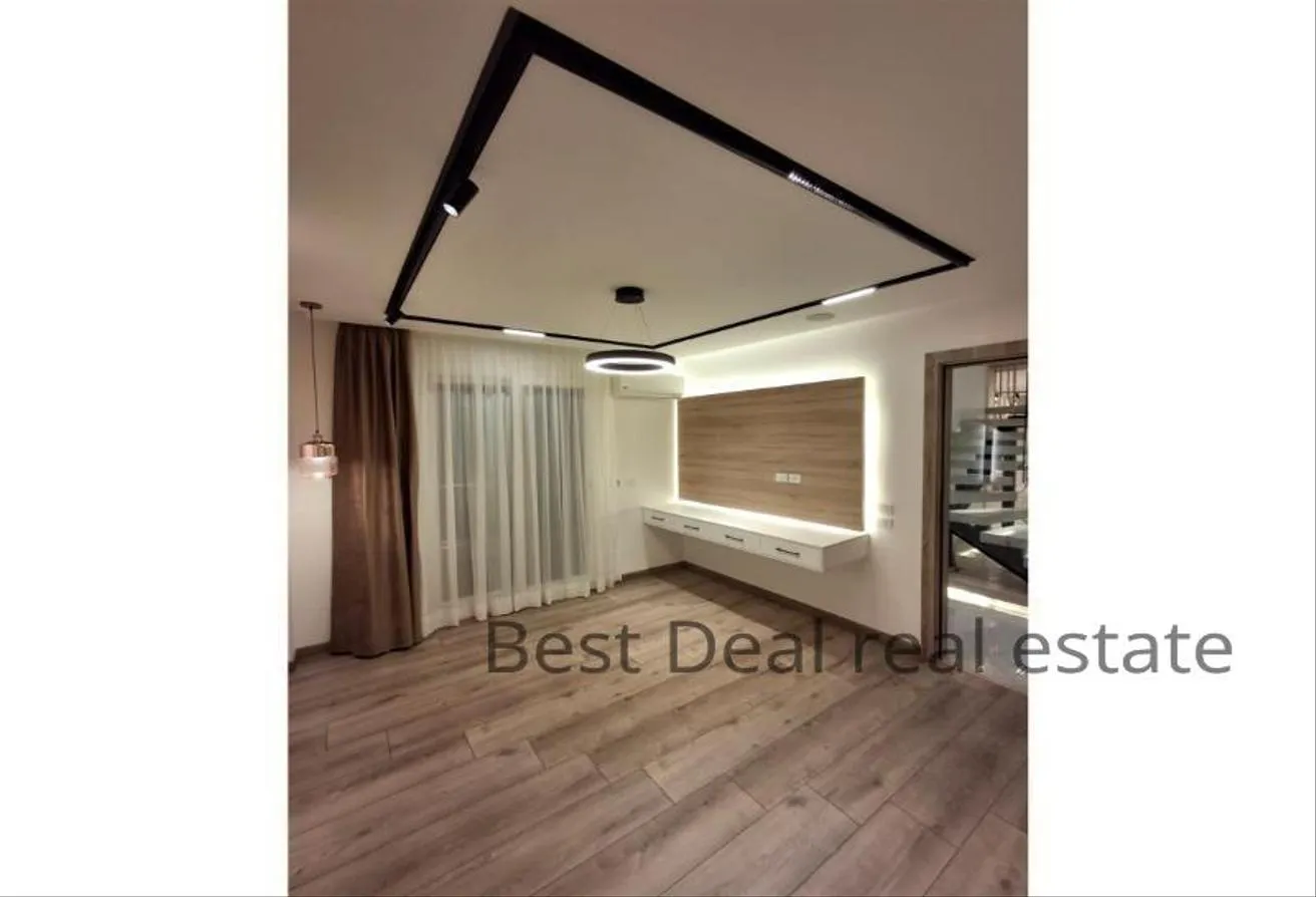 Gallery Image 9