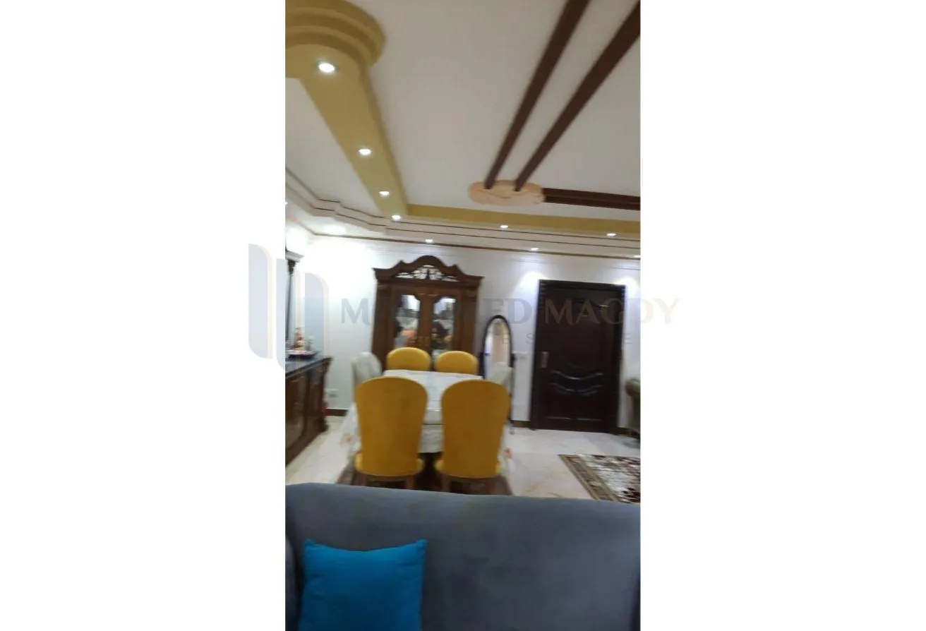 Sale in Palm Villa: فيلا مميزة للبيع المخابرات (ب) محور جمال عبدالناصر
