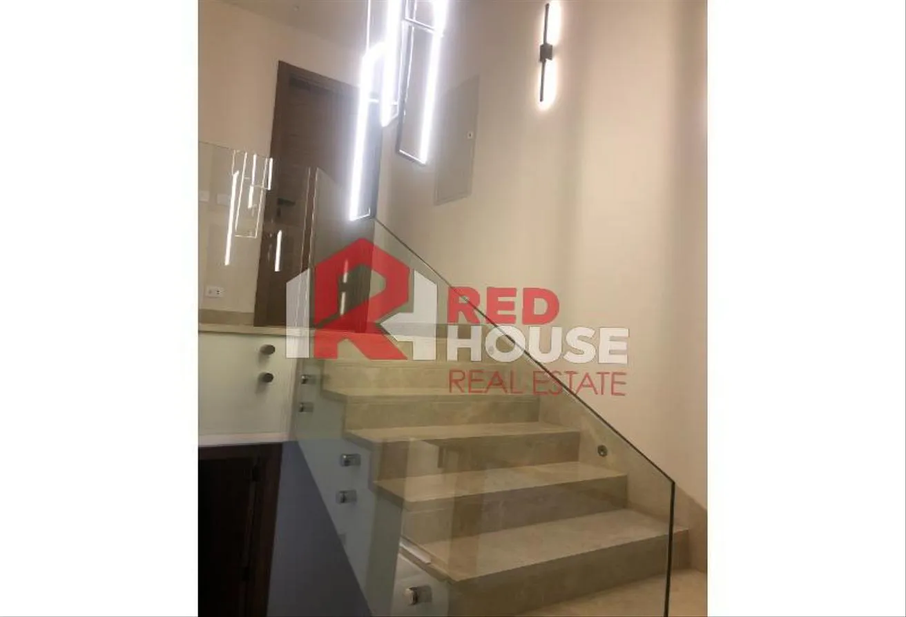 Gallery Image 14