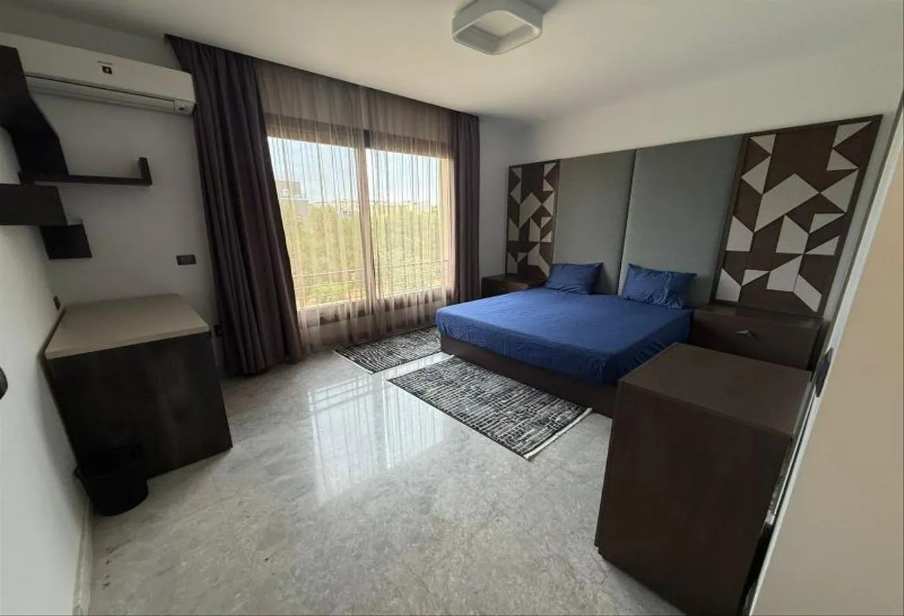 Sale in Casa: Apartment for sale in Sheikh Zayed, Casa Compound,