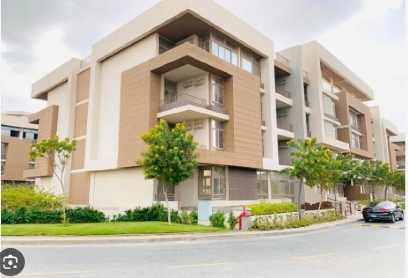 Sale in The Median Residences:   Studio in The Median Residence Compound dp 500k 