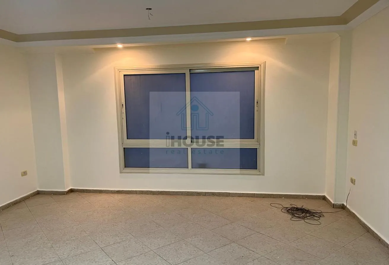 Rent in Al Narges 8: دور ارضي مرتفع للايجار ١٥٠ متر النرجس فيلات التجمع