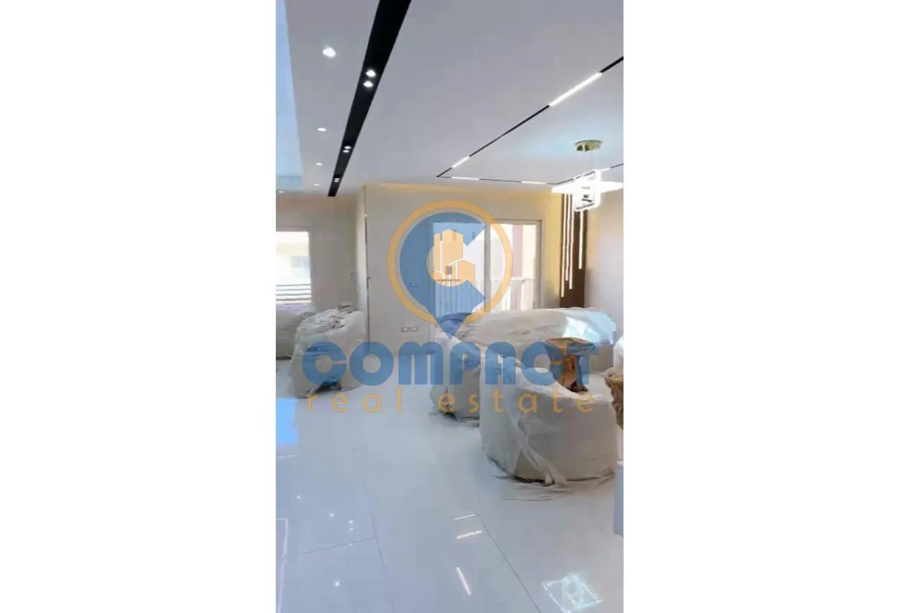 Sale in 9th District: Luxury finishing,modern furniture,air conditioning