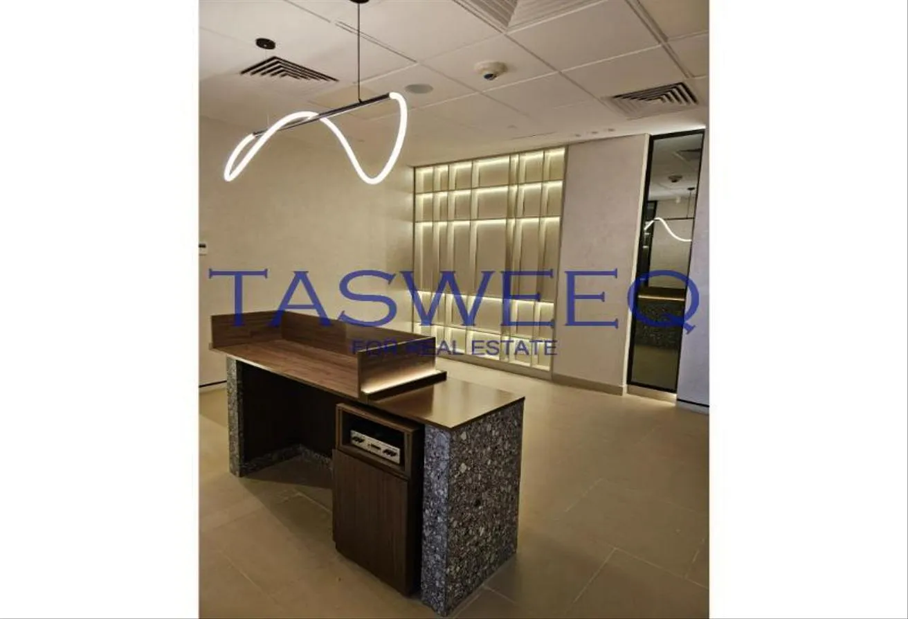 Rent in Westown: WMC, sodic west,  fully furnished clinic