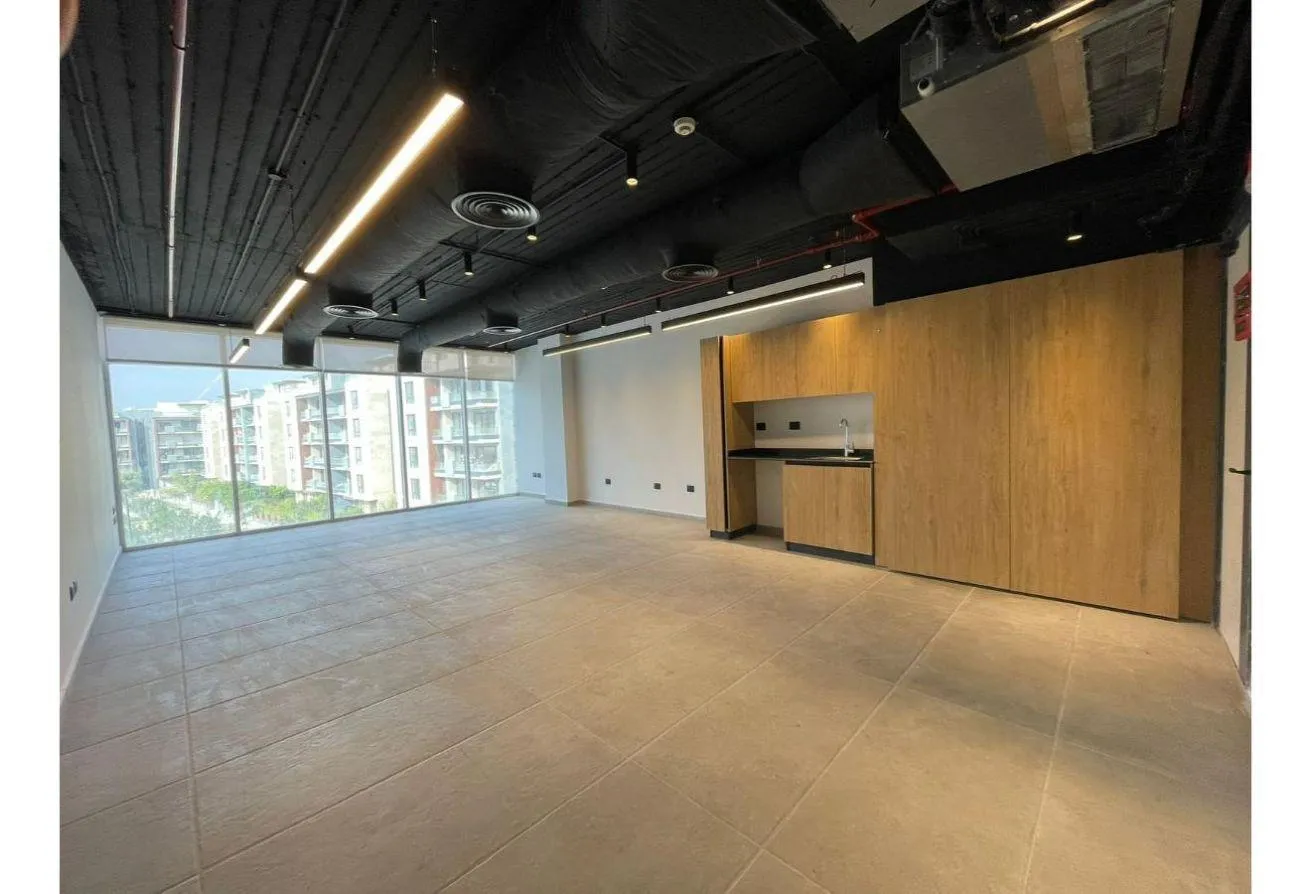 Rent in Azad: Azad, 68m office space s-furnished - New Cairo