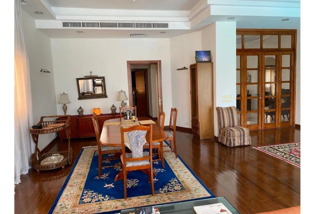 Gallery Image 13
