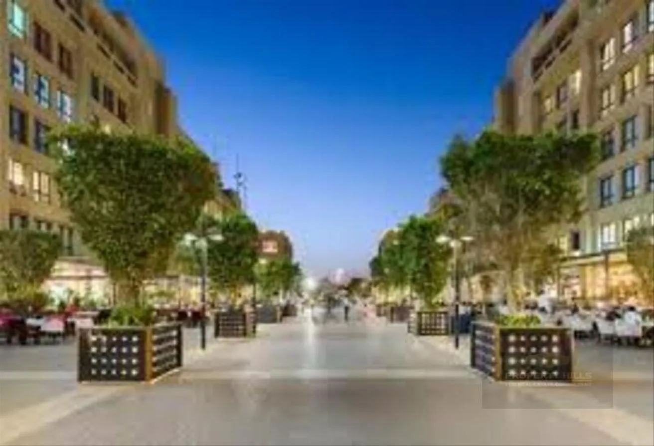 Sale in Piazza 59 Mall: Commercial office on a prime street in Zayed,