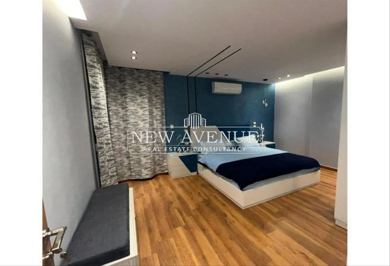 Gallery Image 16