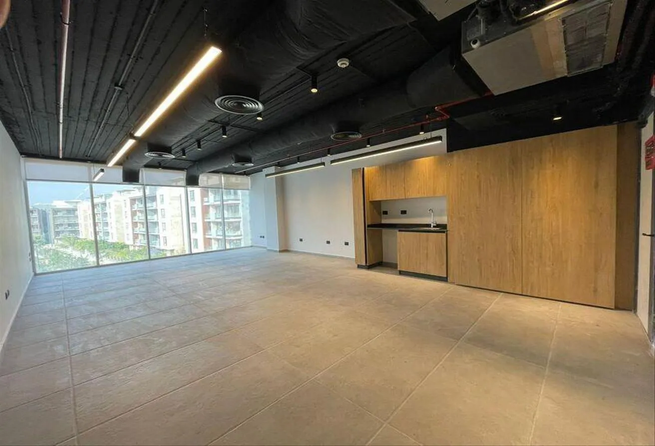 Rent in Azad: Administrative office for rent in AZAD Compound