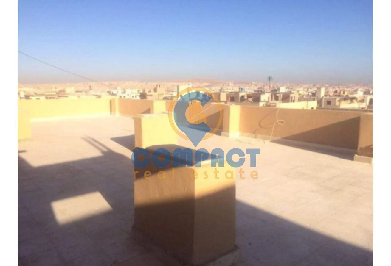 Rent in 7th District: Penthouse 220 m for rent, super deluxe finishing