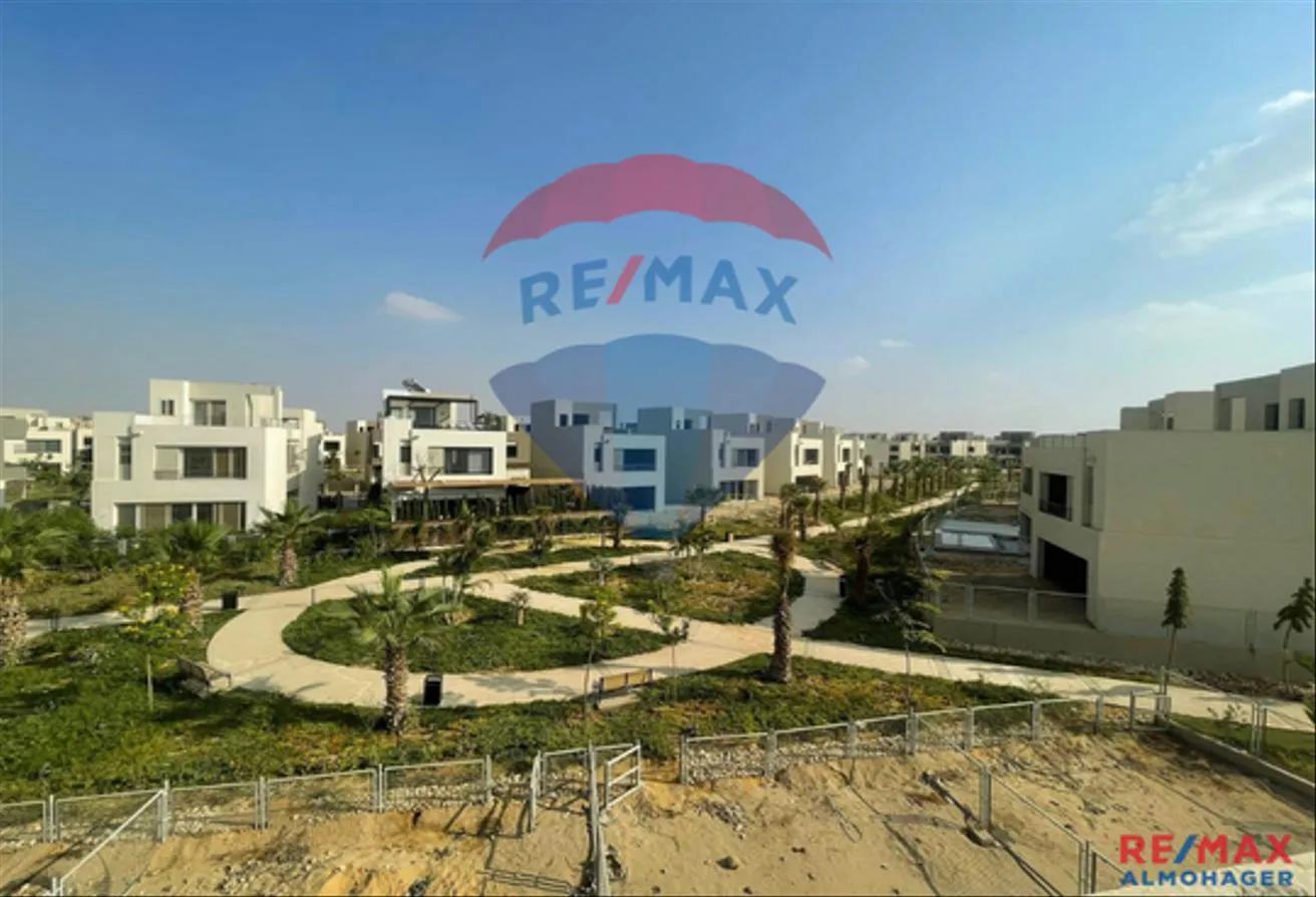 Sale in Palm Hills Golf Extension: Nice located townhouse for sale - golf extension