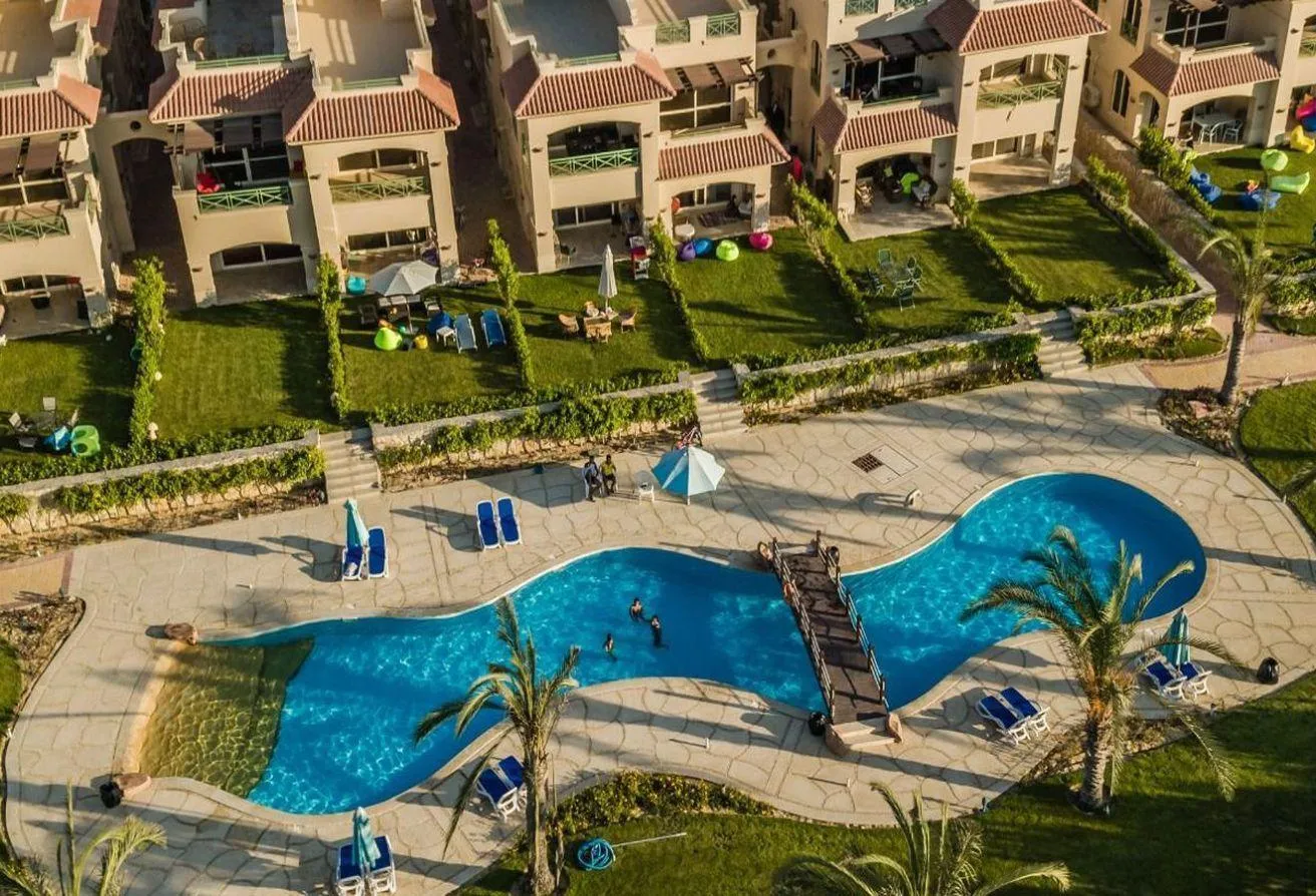 Sale in La Vista Gardens: Chalet For Sale Ready To Move in La vista Sokhna