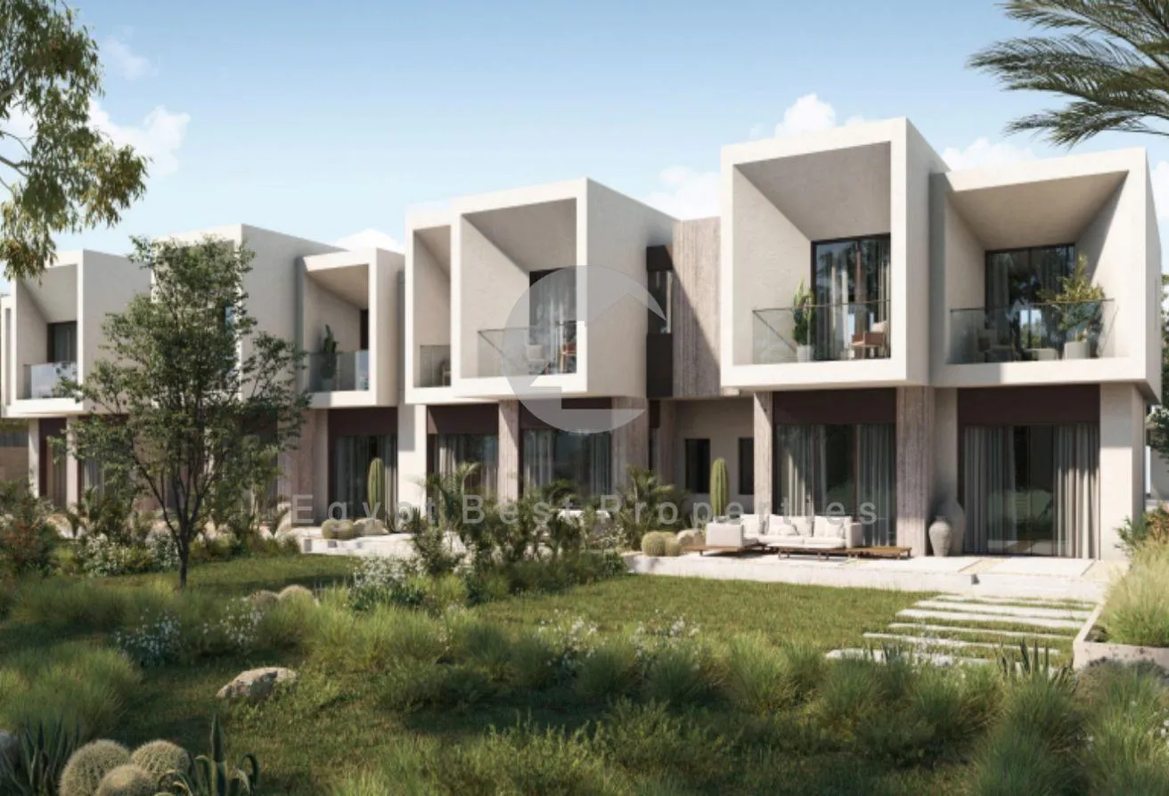 Sale in Solana: Villa Fully Finished With Nagieb Sawirs Over 8Year