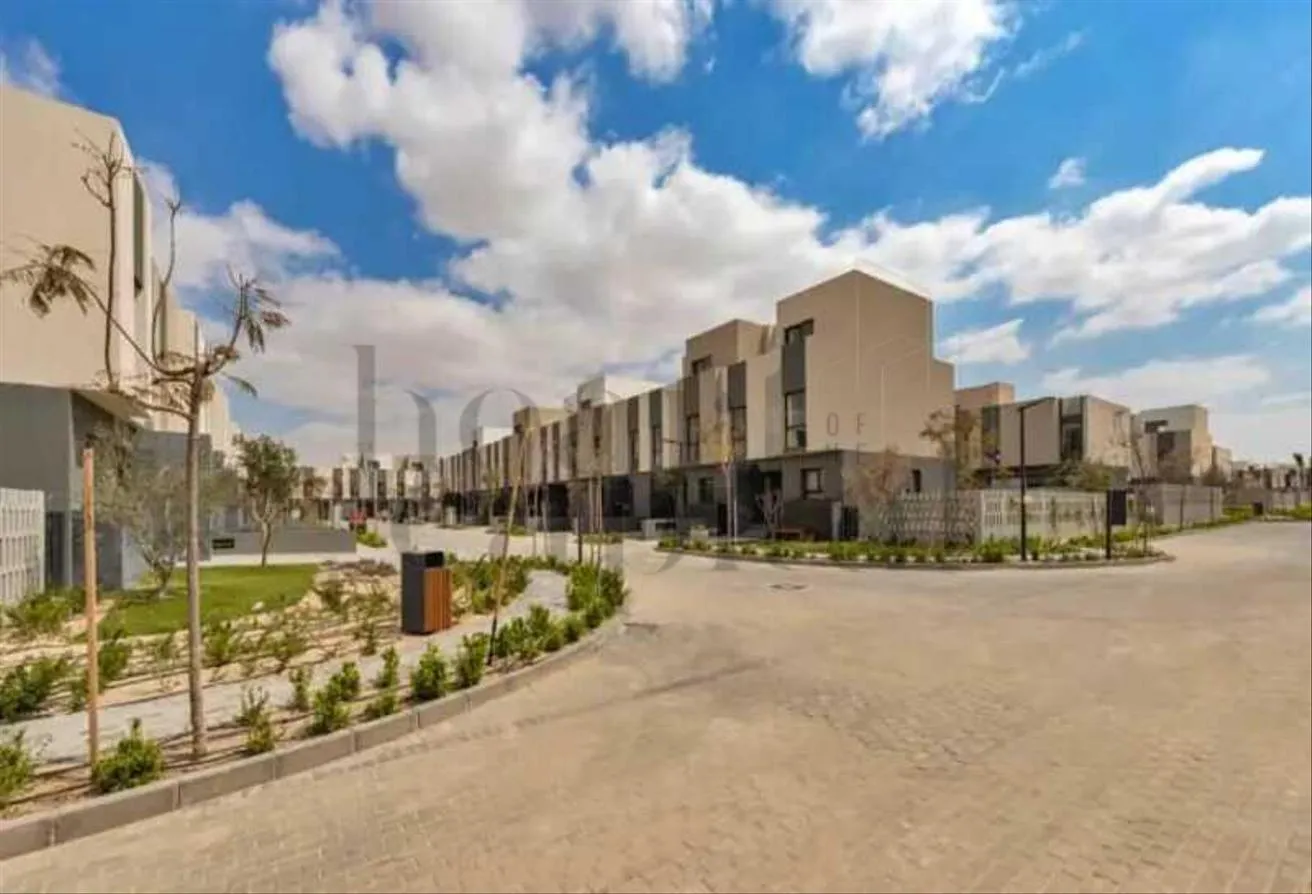 Sale in Al Burouj Compound: Luxurious Duplex for Sale in Al Borg, New Cairo
