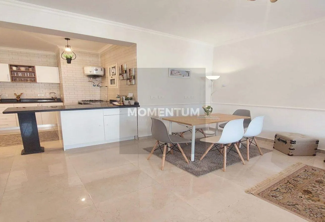 Rent in Mountain View Executive: Furnished with kitchen, air conditioners
