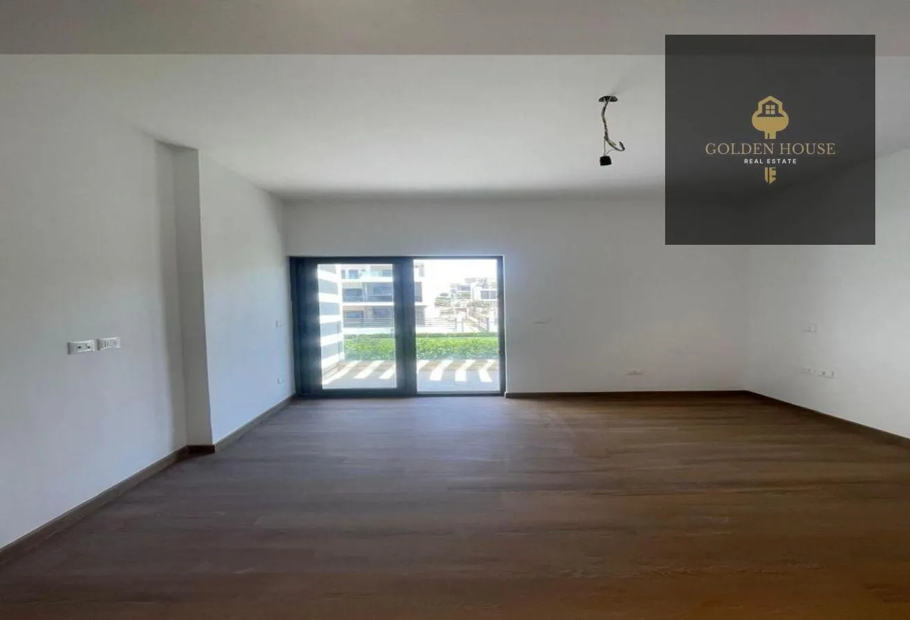 Sale in Moon Residences: Town House Corner 250m BUA 350m Land 3Beds
