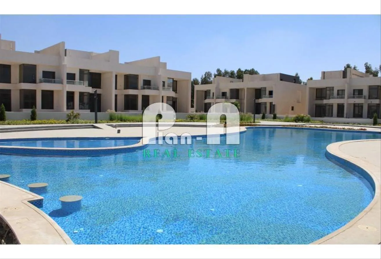 Sale in Lake West 2: Resale 296m panorama view on lakes - over 6 years