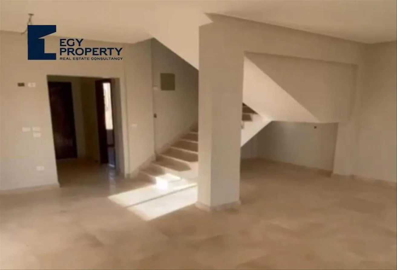 Sale in Mountain View 4: Fully Finished Townhouse for Sale in Mountain View