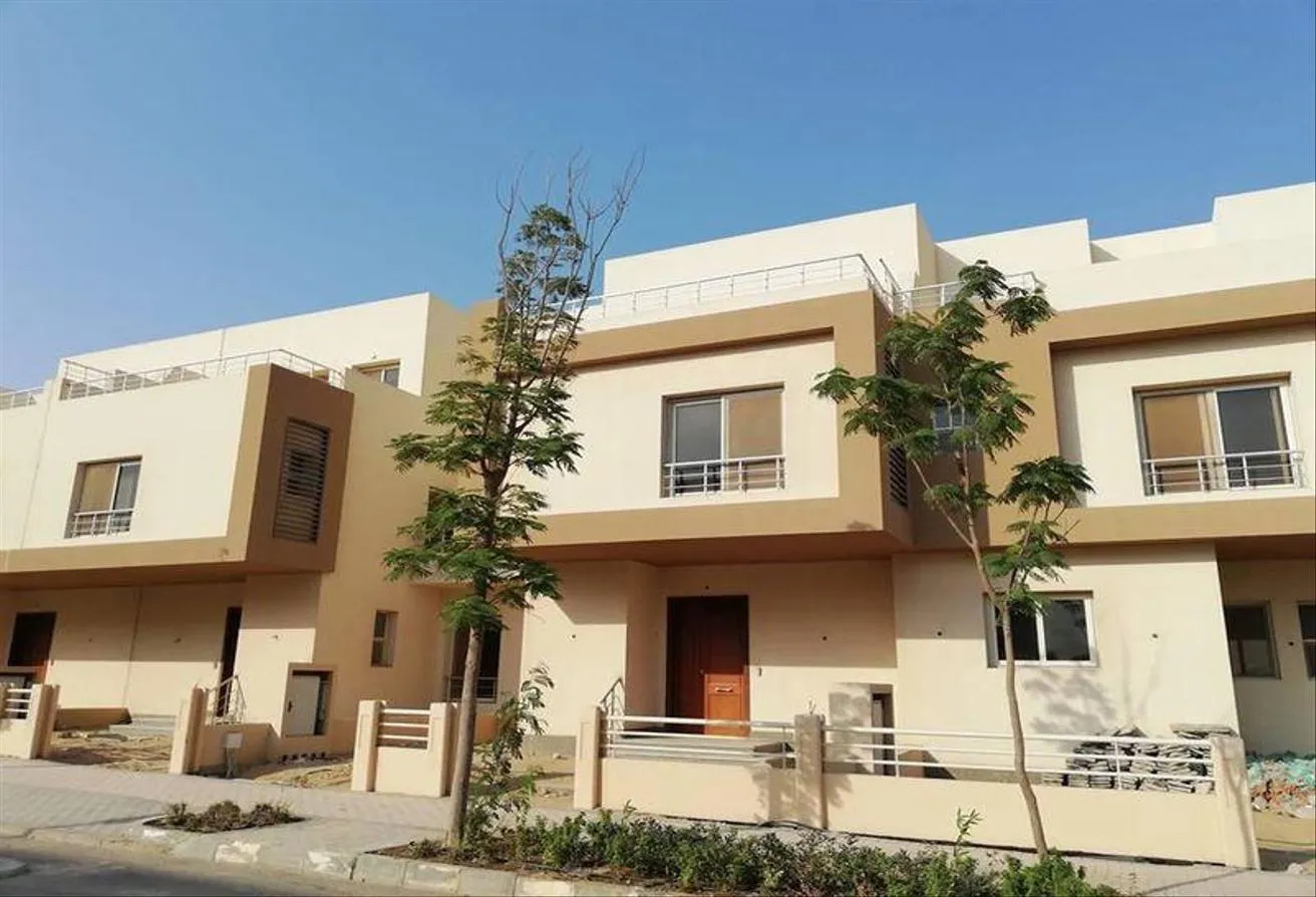 Sale in Grand Heights: with old price villa fullyfinshed in Grand Heights