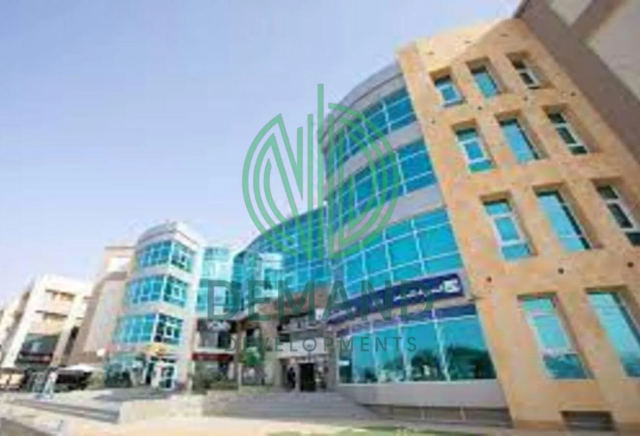 Sale in Kargo Mall: Clinic superlux for sale 65m kargo mall In zayed..