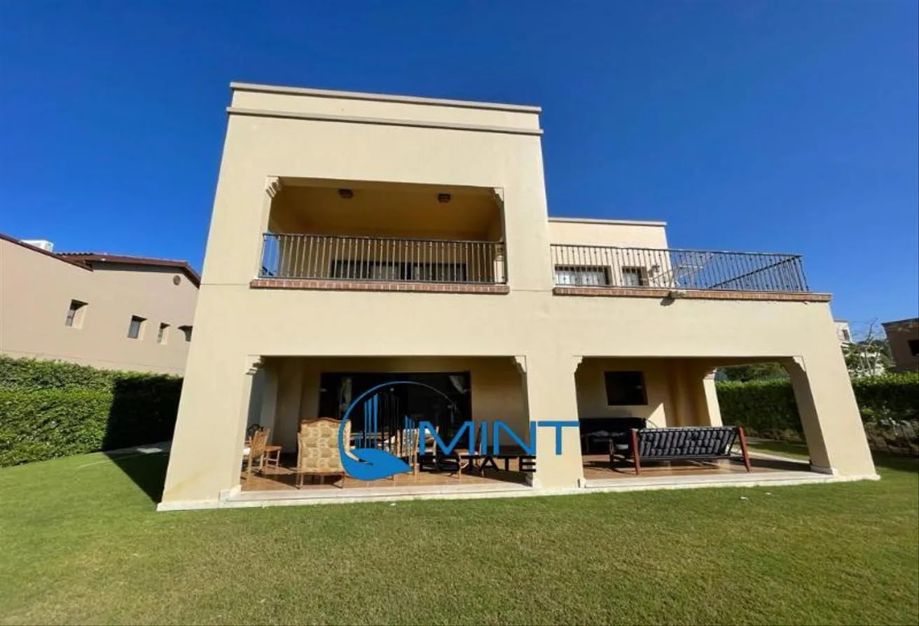 Sale in Marassi: Villa Not Back To Back  With Special Price