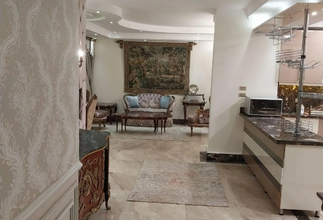 Rent in Palm Hills Village Avenue: Furnished duplex with conditioners,near Waterway
