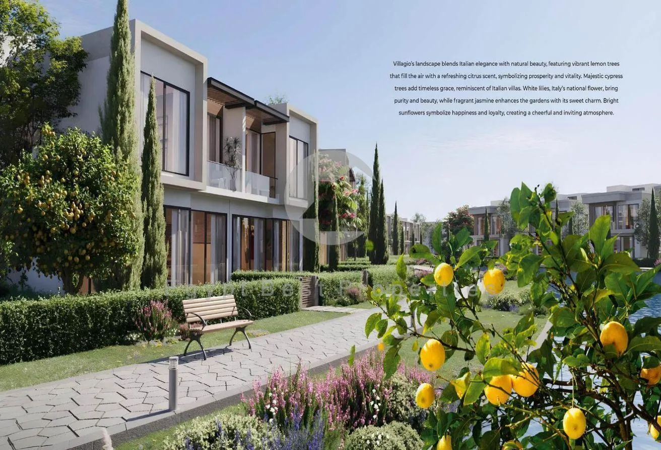 Sale in Palm Hills Golf Extension: شقة فندقية للبيع بموقع متميز وإطلالة على البحيرة .