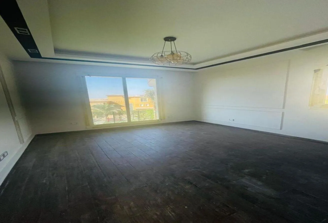 Gallery Image 15