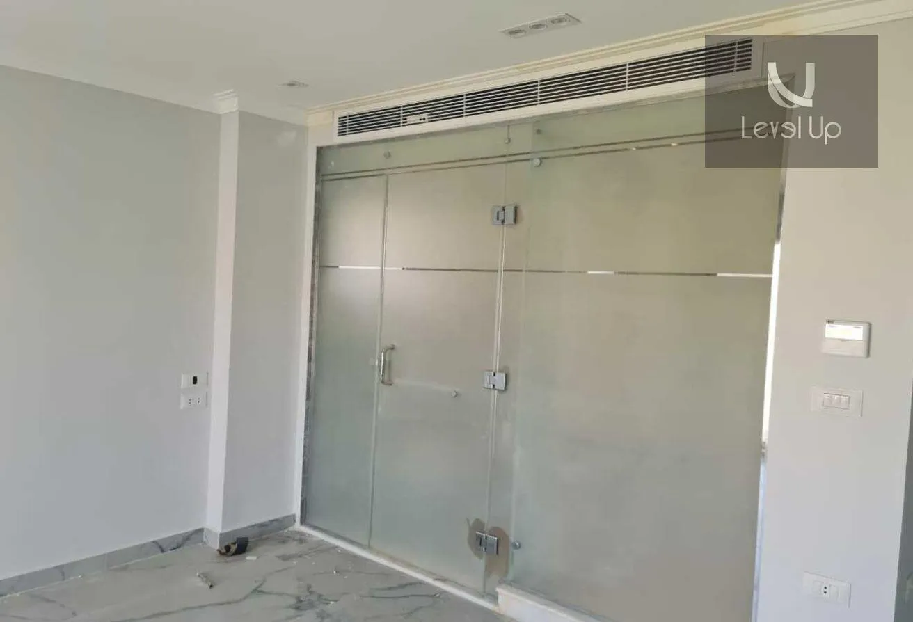 Sale in Galleria Moon Valley: Penthouse for sale in Galleria with swimming pool