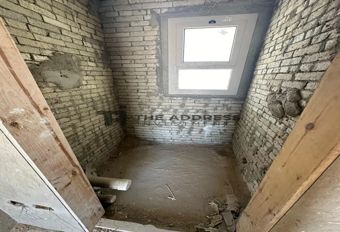 Gallery Image 16