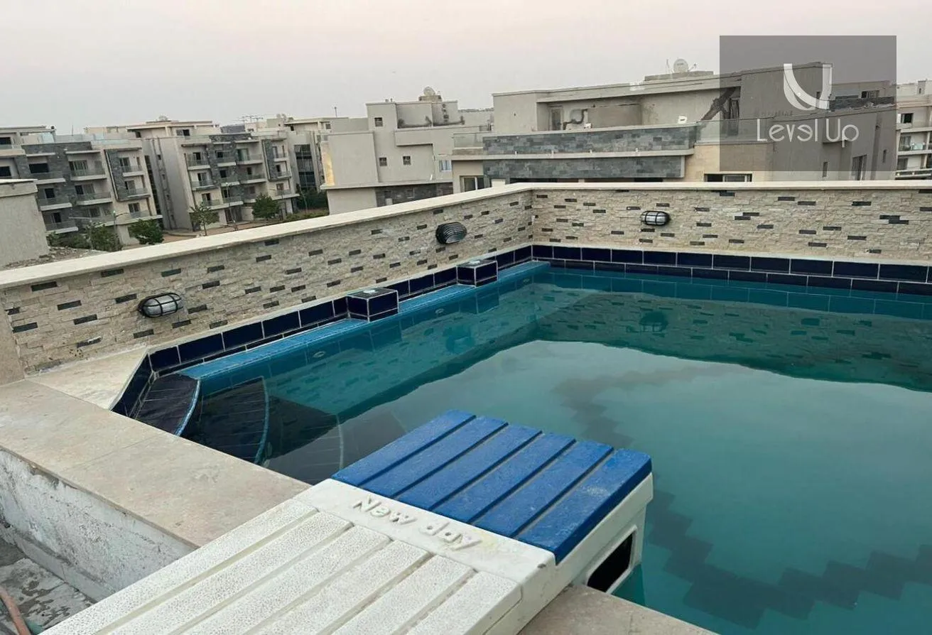 Rent in Galleria Moon Valley: Semi-furnished penthouse for rent in the Galleria